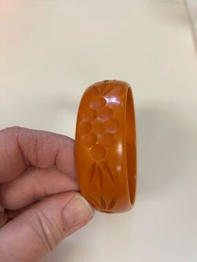 VIntage Wide Carved Bakelite Bangle